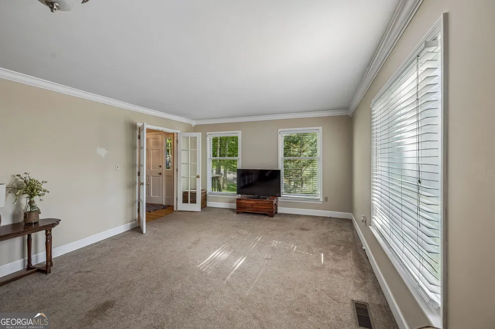 2213 Rocky Face CIR Dalton, GA 30720