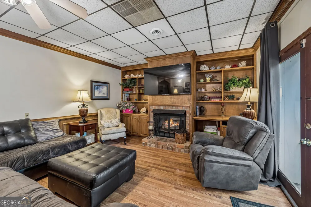 2213 Rocky Face CIR Dalton, GA 30720