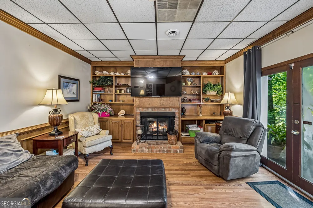2213 Rocky Face CIR Dalton, GA 30720