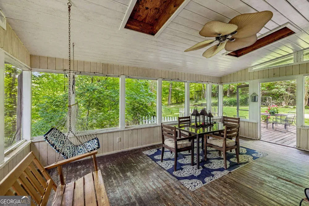 2213 Rocky Face CIR Dalton, GA 30720