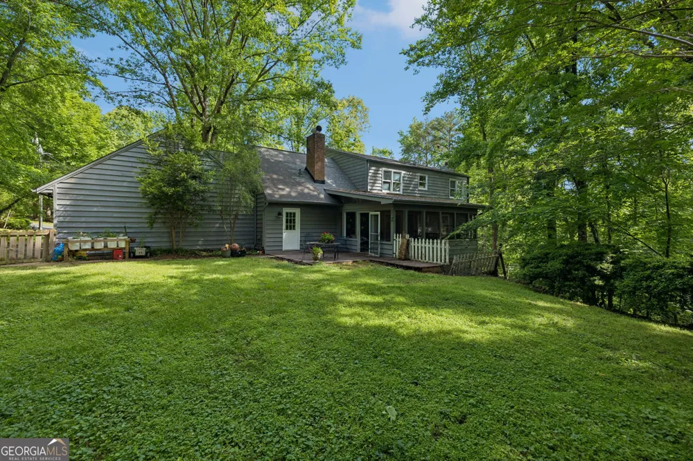 2213 Rocky Face CIR Dalton, GA 30720