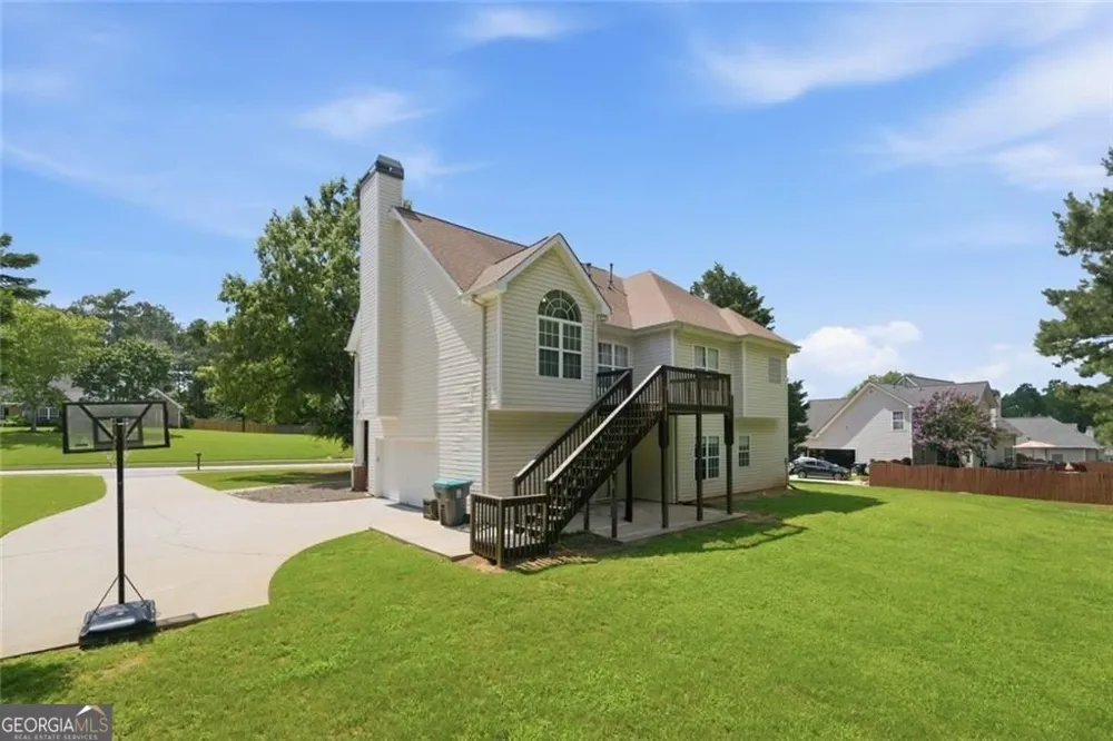 139 Lost Forest DR McDonough, GA 30252