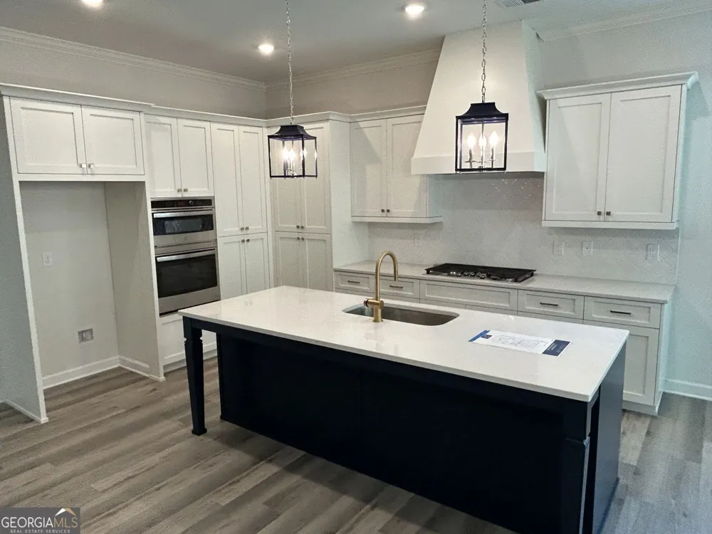 1553 Assembly CIR Gainesville, GA 30501