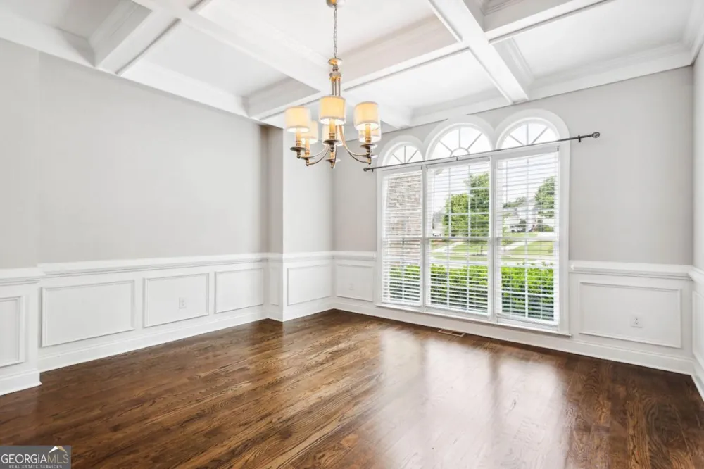 4402 Income CIR Ellenwood, GA 30294