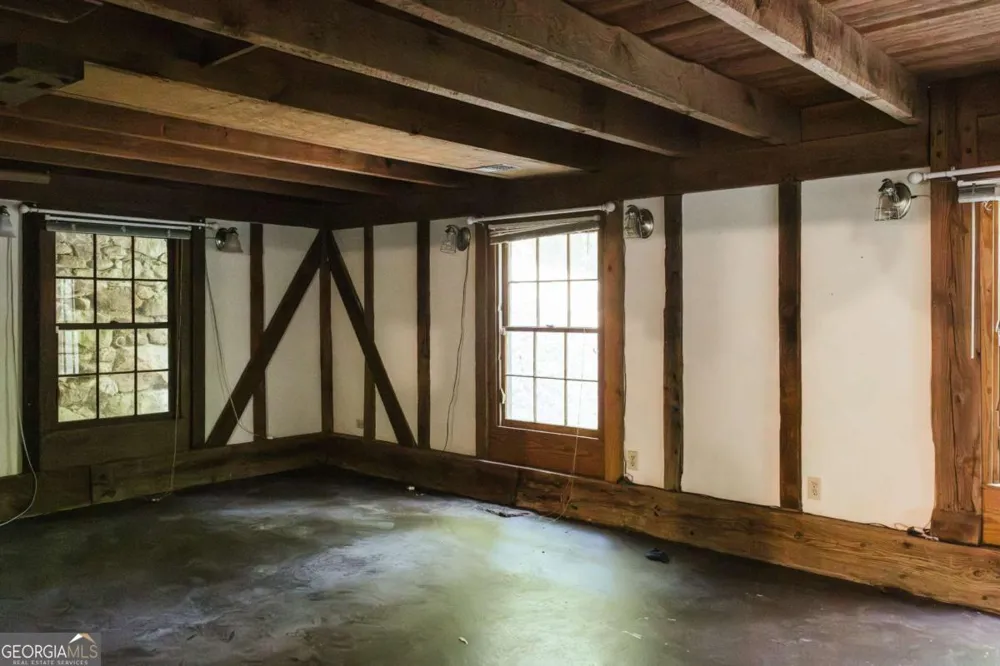 1381 Elder Mill RD Watkinsville, GA 30677