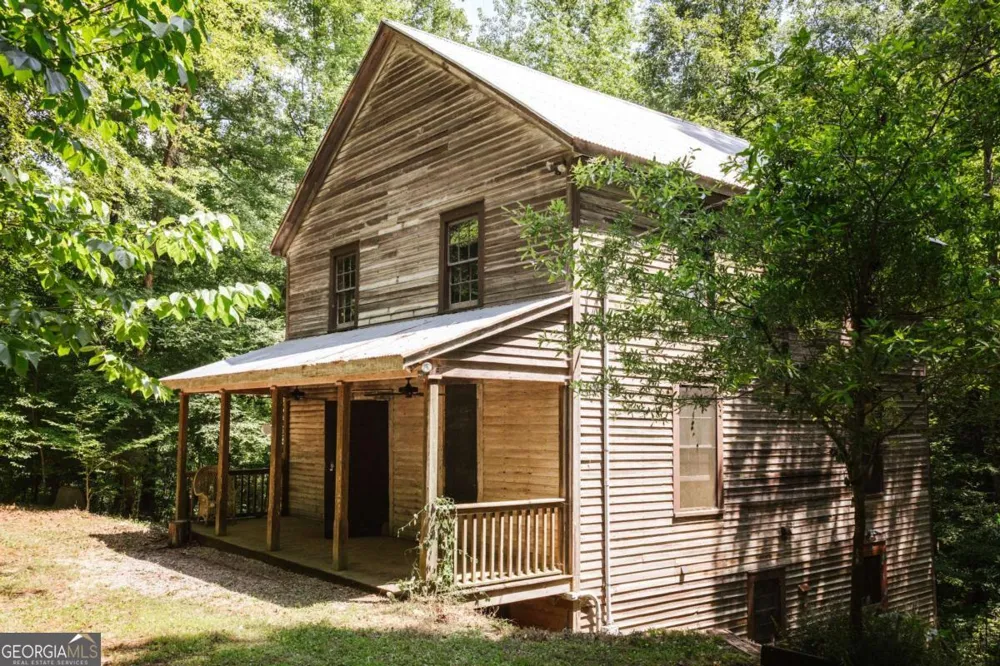 1381 Elder Mill RD Watkinsville, GA 30677