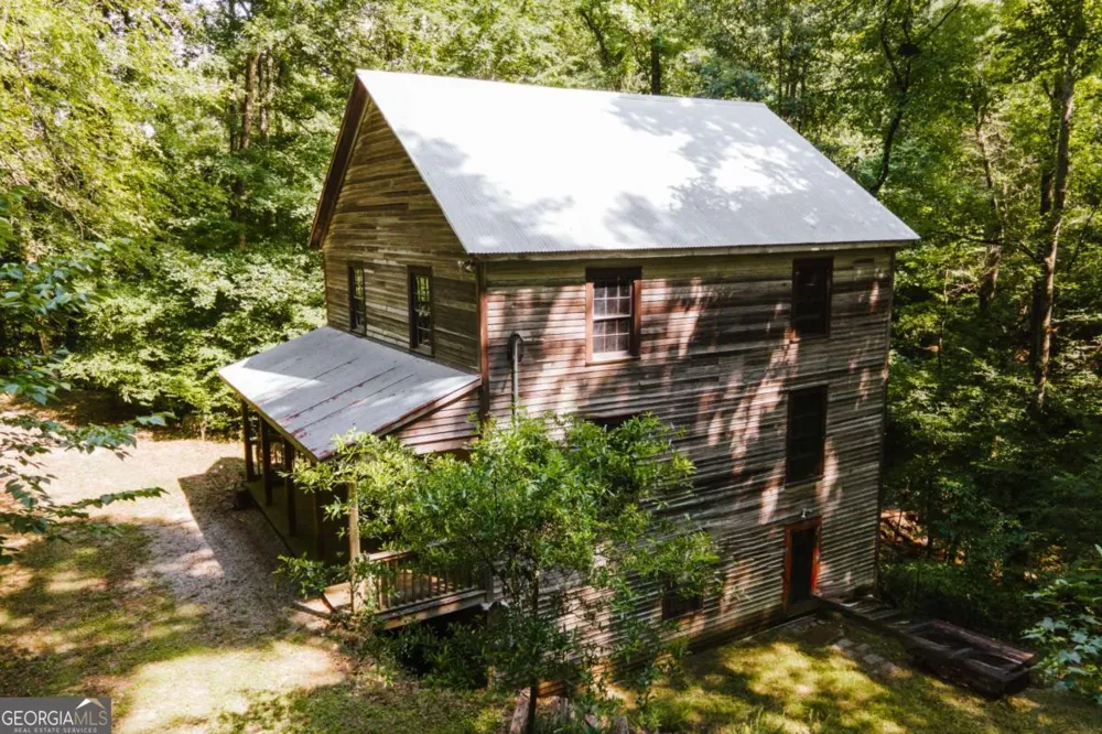1381 Elder Mill RD Watkinsville, GA 30677