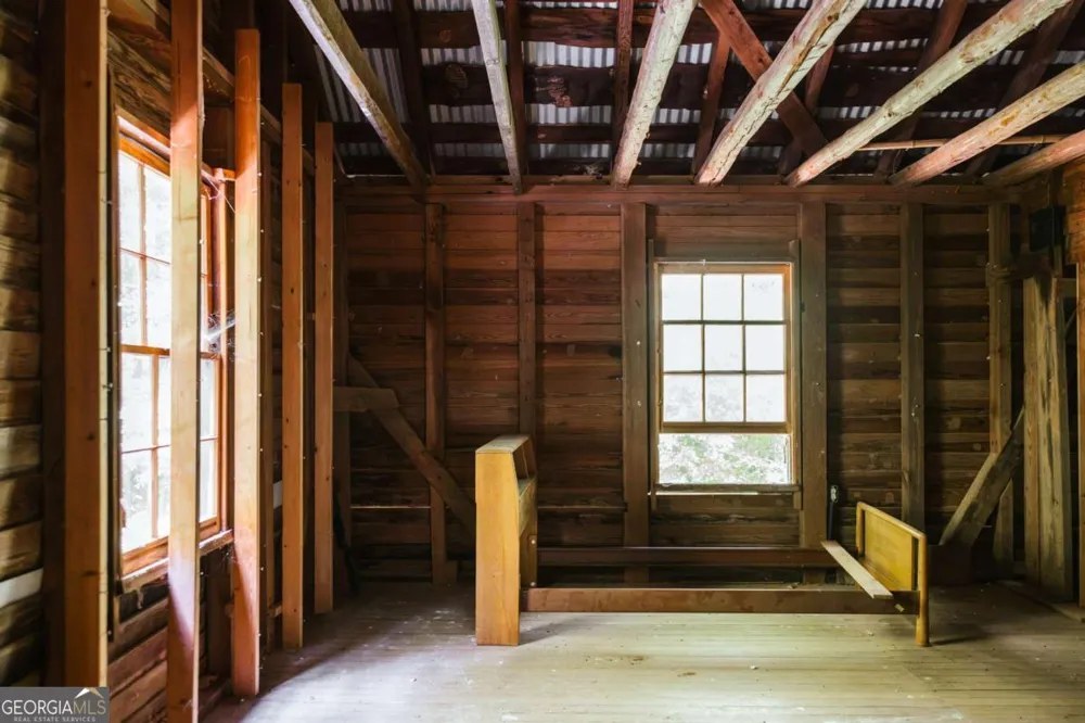 1381 Elder Mill RD Watkinsville, GA 30677