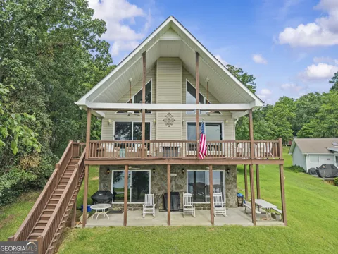511 Foxglove DR