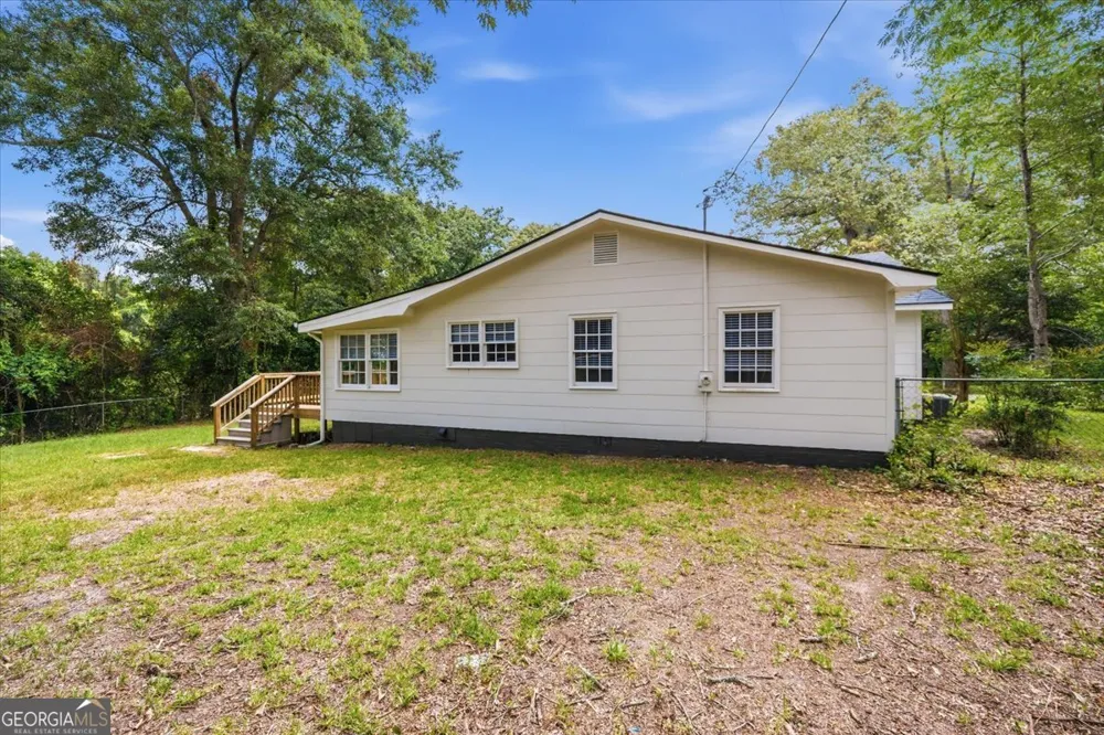 102 George DR Warner Robins, GA 31093