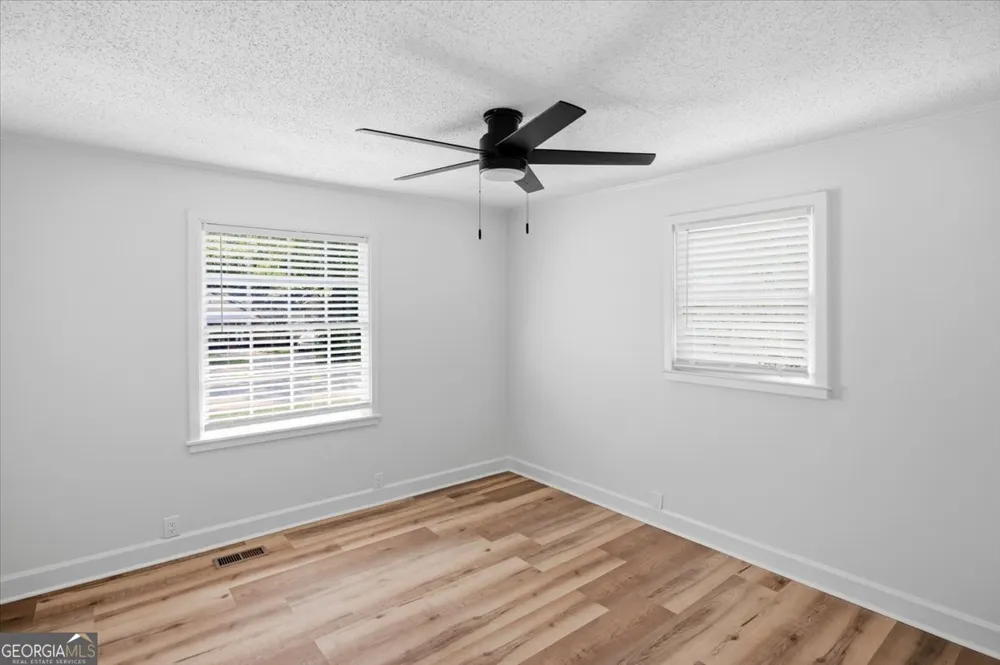 102 George DR Warner Robins, GA 31093