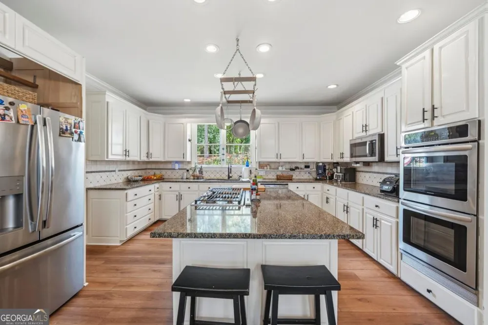 1100 Hardwood HOLW Greensboro, GA 30642
