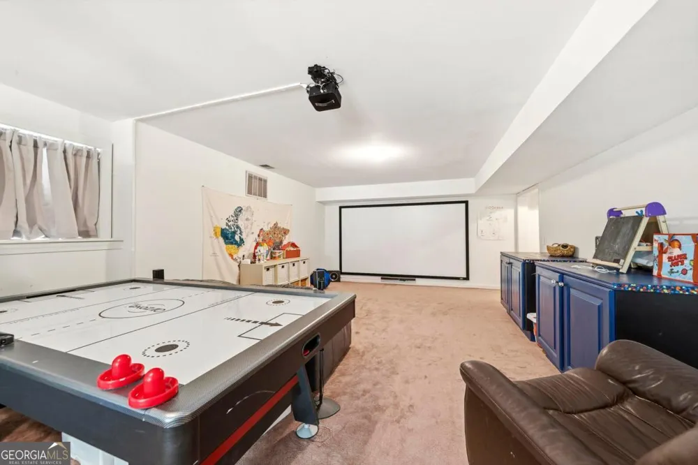 1100 Hardwood HOLW Greensboro, GA 30642