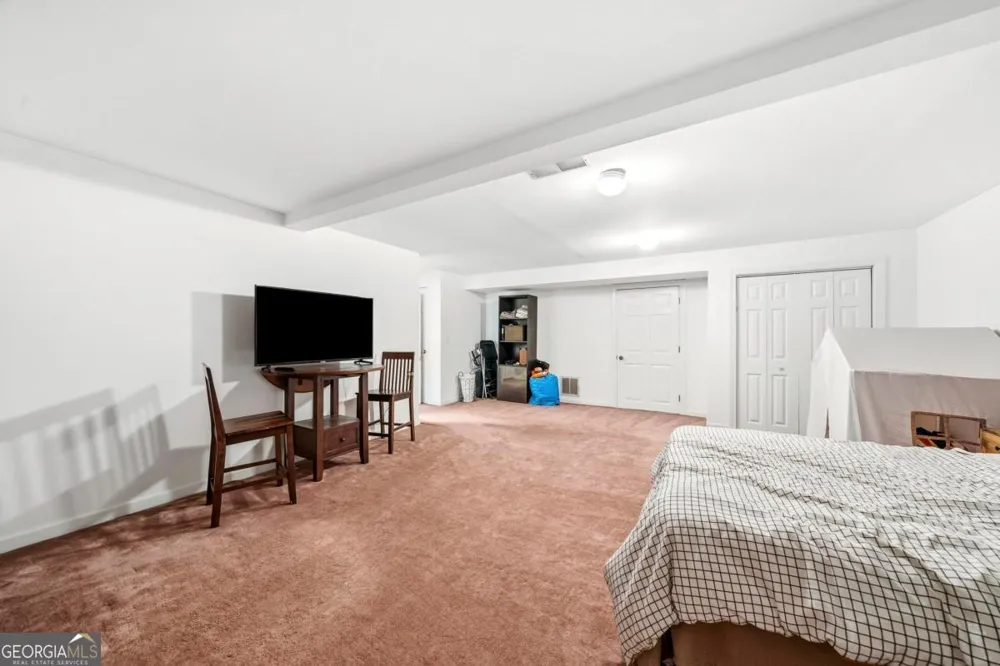 1100 Hardwood HOLW Greensboro, GA 30642