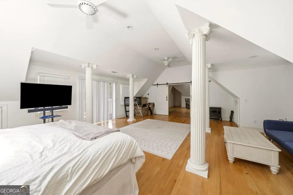 1100 Hardwood HOLW Greensboro, GA 30642