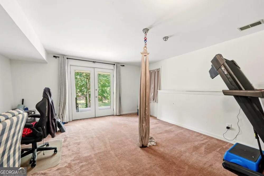 1100 Hardwood HOLW Greensboro, GA 30642