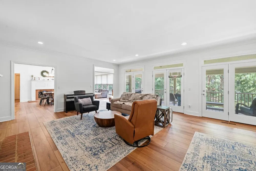 1100 Hardwood HOLW Greensboro, GA 30642