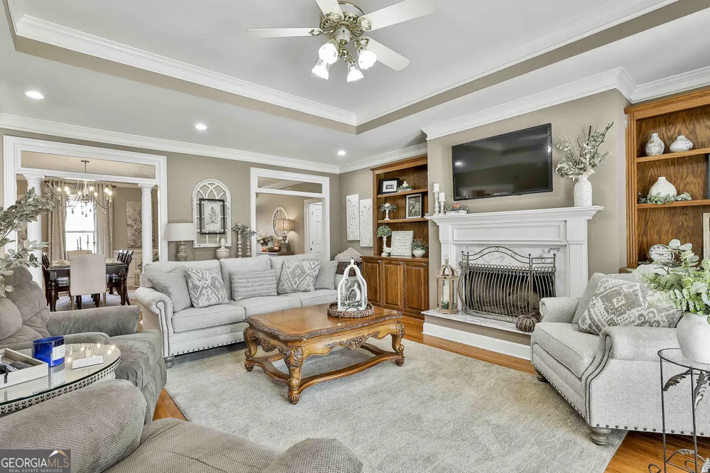 395 W McIntosh RD Brooks, GA 30205