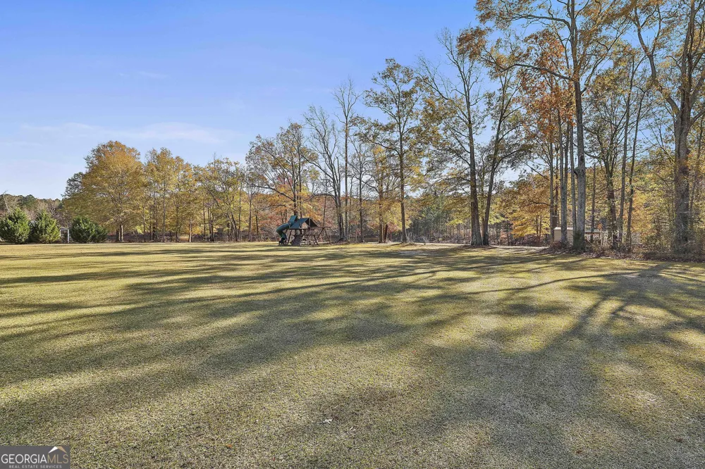 395 W McIntosh RD Brooks, GA 30205