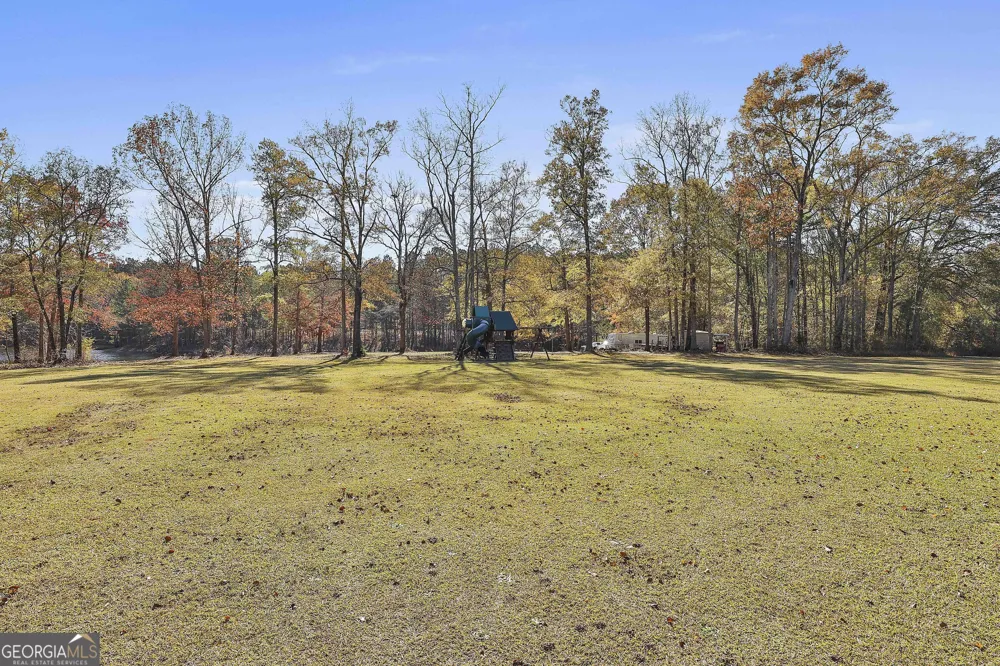 395 W McIntosh RD Brooks, GA 30205