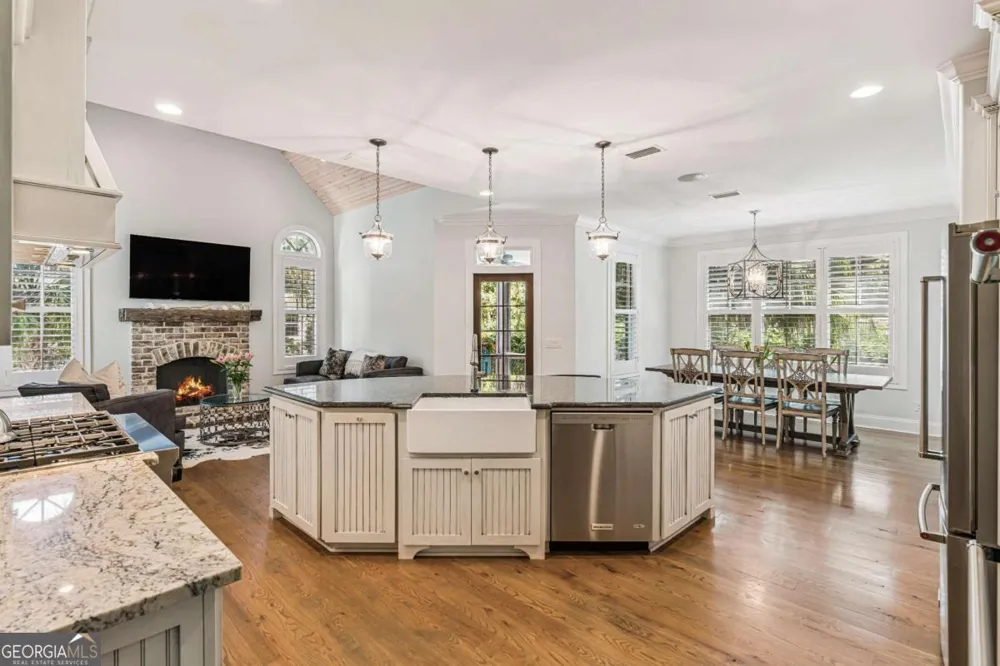 306 Broadway ST St. Simons, GA 31522