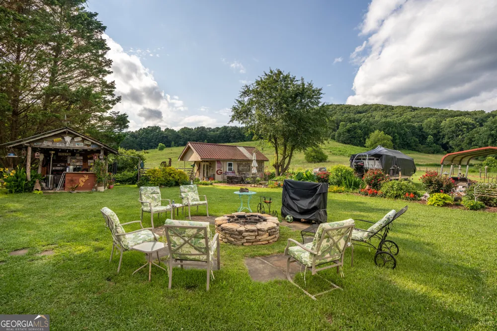 142 Thomason RD Cleveland, GA 30528