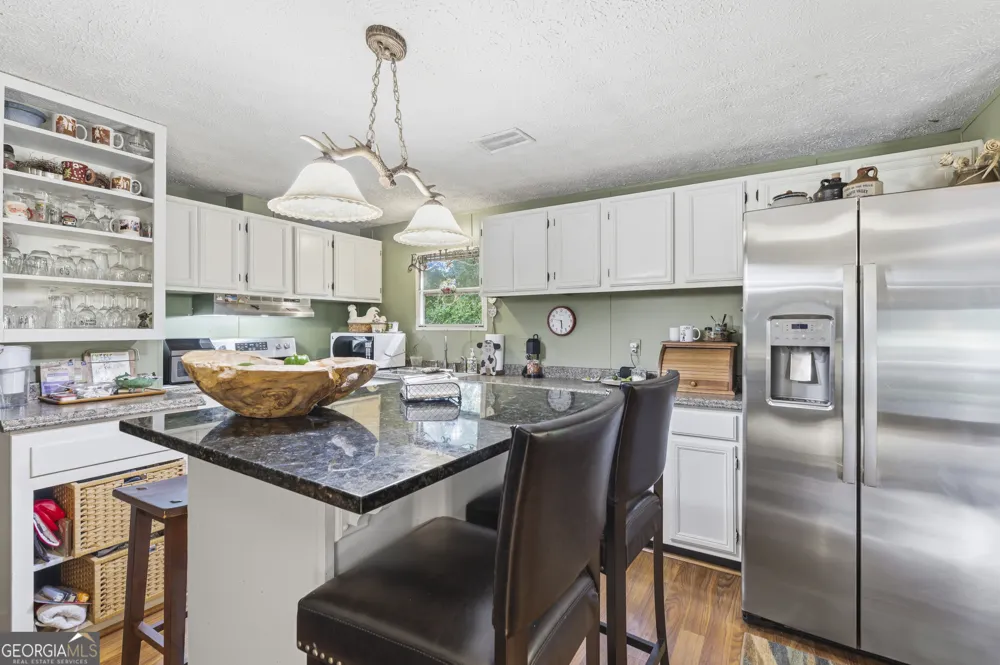 142 Thomason RD Cleveland, GA 30528