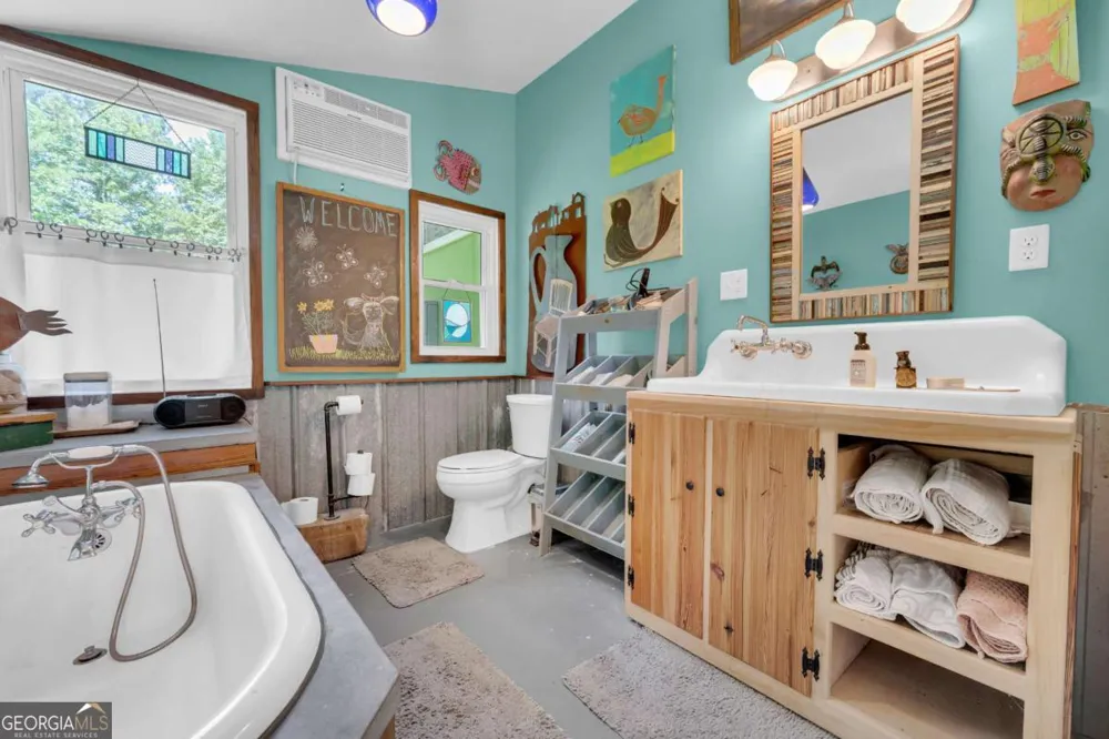 81 Paul LN Crawford, GA 30630