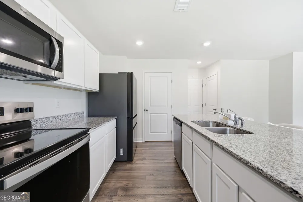5 Draft ST Rossville, GA 30741