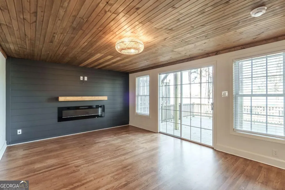 384 Arrowhead TRL Eatonton, GA 31024