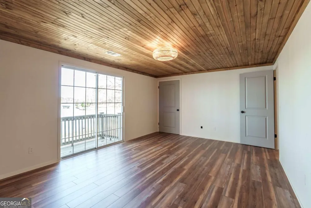384 Arrowhead TRL Eatonton, GA 31024