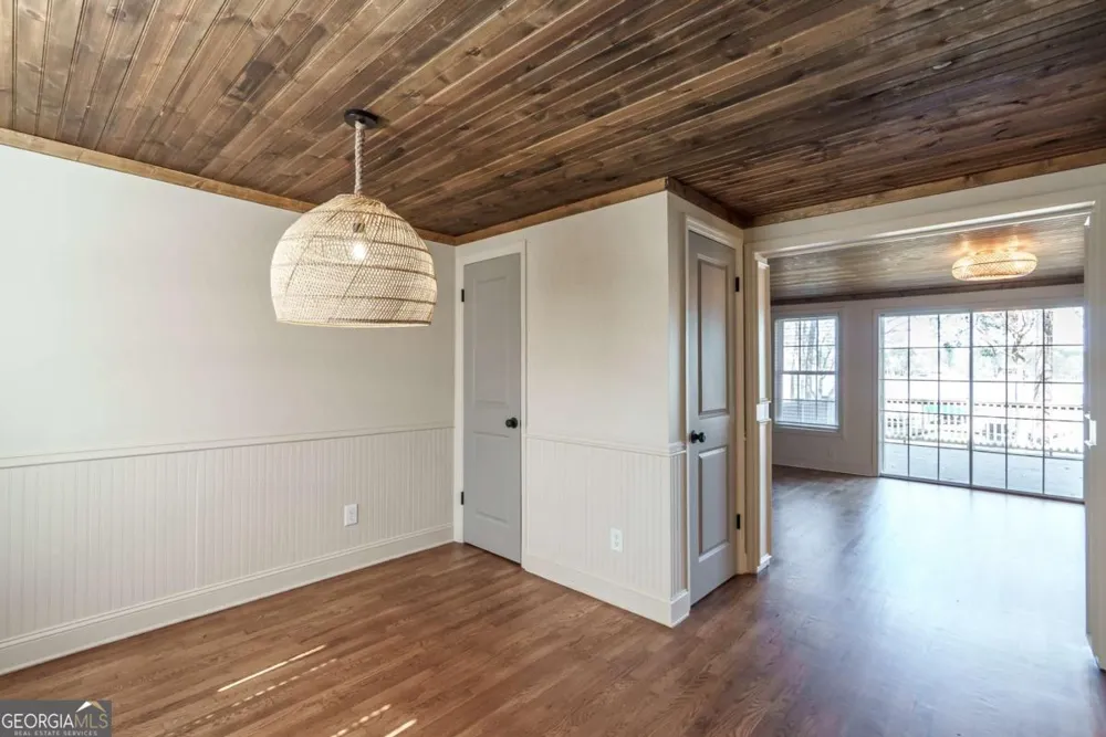 384 Arrowhead TRL Eatonton, GA 31024
