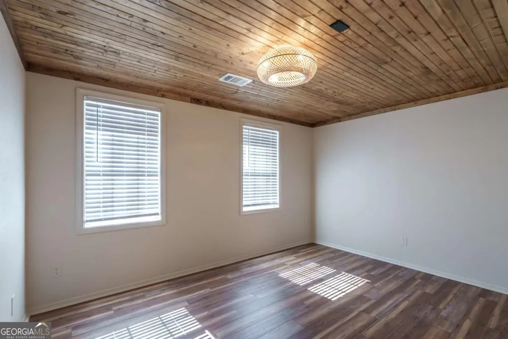 384 Arrowhead TRL Eatonton, GA 31024