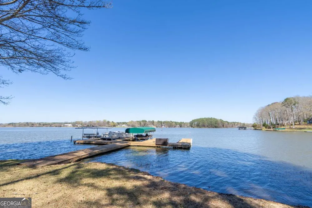 384 Arrowhead TRL Eatonton, GA 31024
