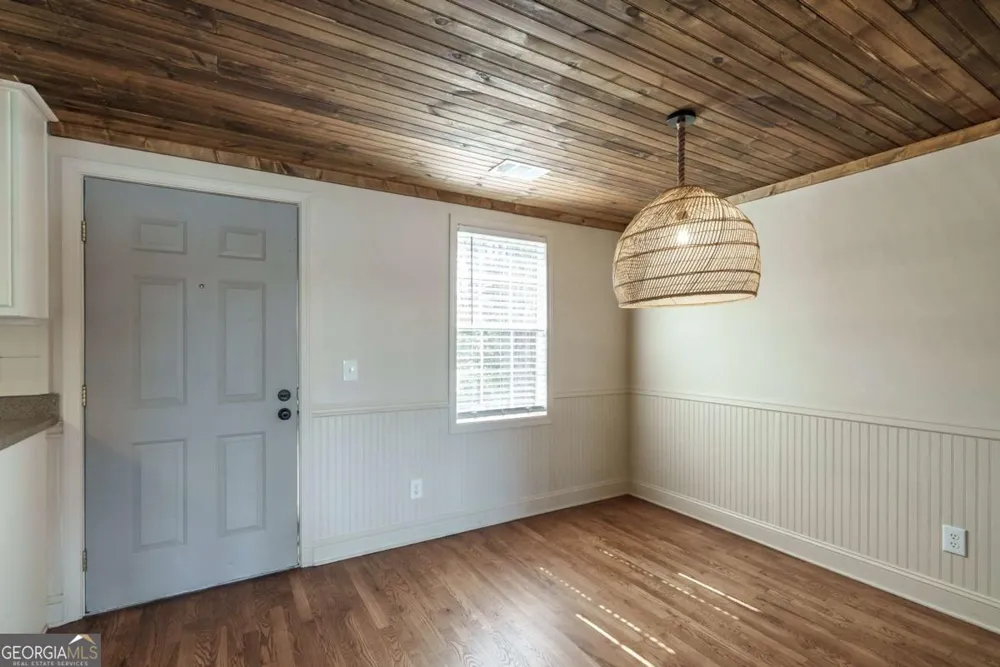 384 Arrowhead TRL Eatonton, GA 31024