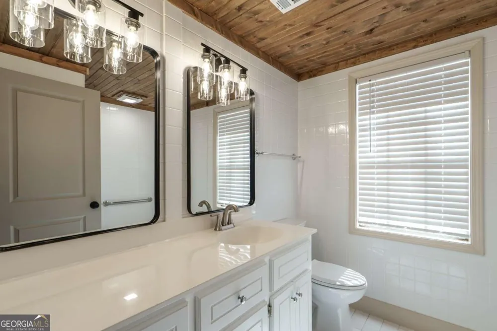 384 Arrowhead TRL Eatonton, GA 31024