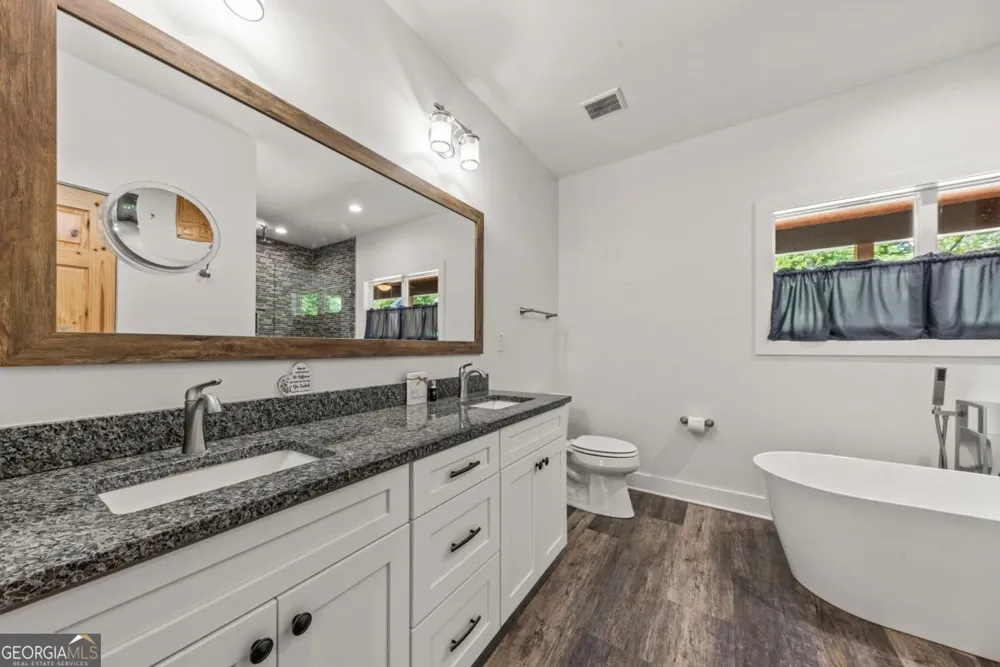 236 Denham RD Eatonton, GA 31024