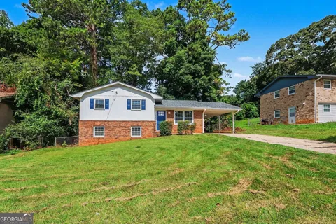 2538 Burton CIR