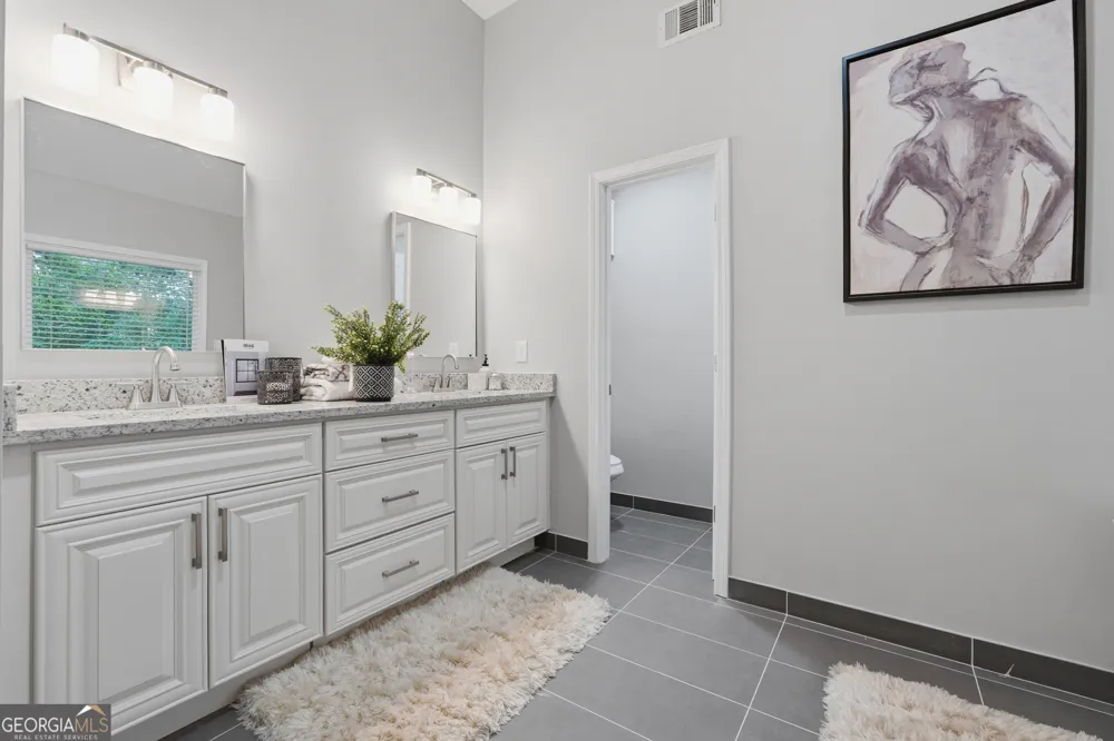 682 Montglade CT Suwanee, GA 30024