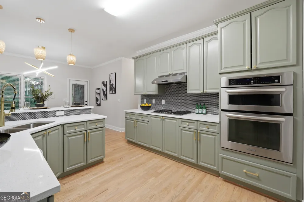 682 Montglade CT Suwanee, GA 30024