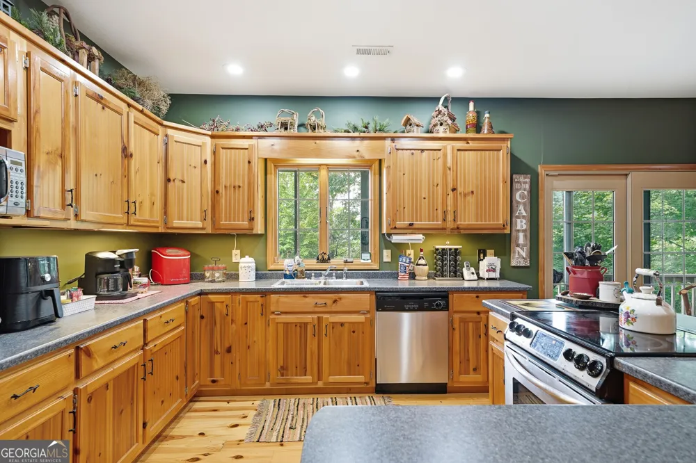 51 Hightower TRL Hiawassee, GA 30546