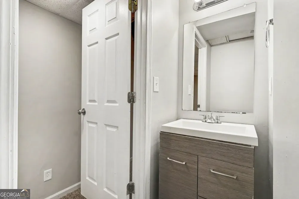 4330 Smithson Creek DR Ellenwood, GA 30294
