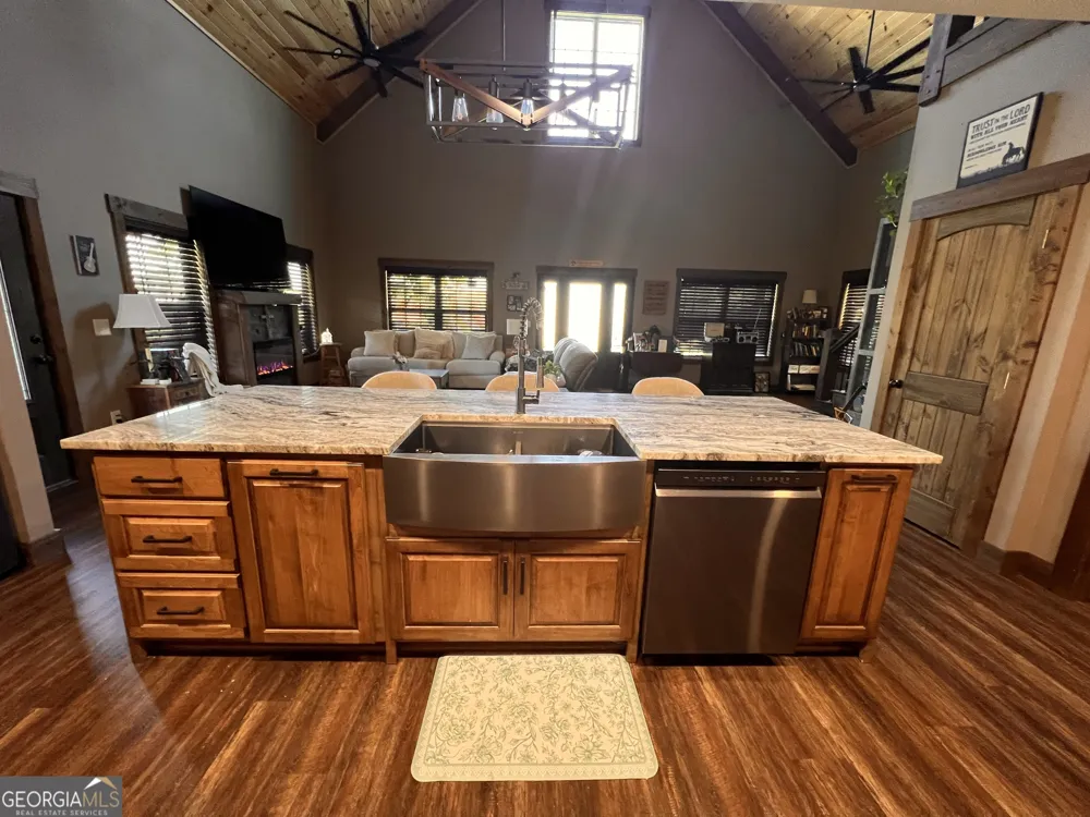 6724 Hwy 174 Danielsville, GA 30633