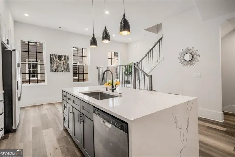 3165 Dogwood DR Hapeville, GA 30354