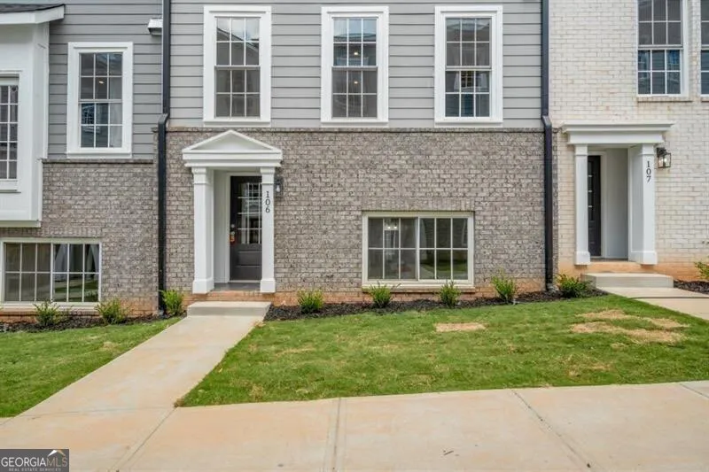 3165 Dogwood DR Hapeville, GA 30354