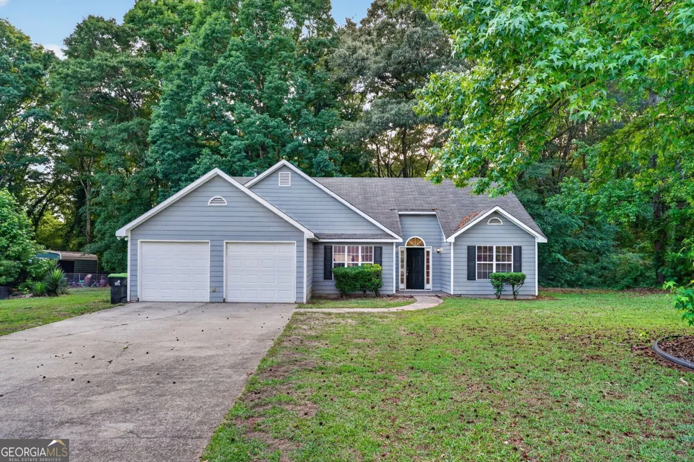 221 Fairview PT Ellenwood, GA 30294