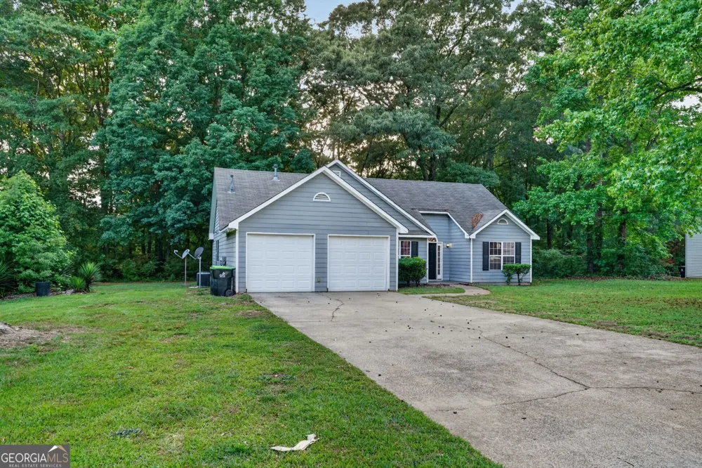 221 Fairview PT Ellenwood, GA 30294