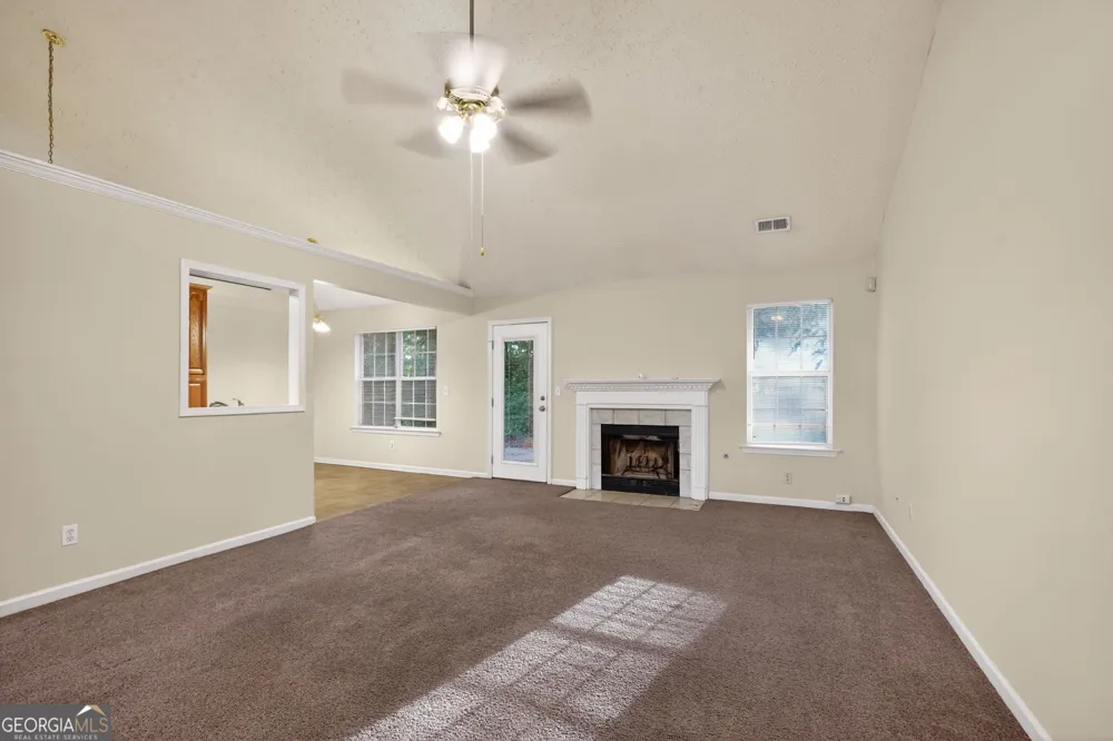 221 Fairview PT Ellenwood, GA 30294