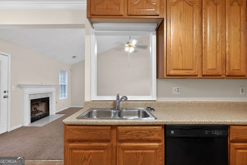 221 Fairview PT Ellenwood, GA 30294