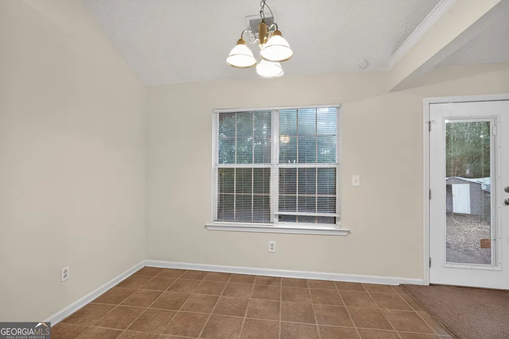 221 Fairview PT Ellenwood, GA 30294